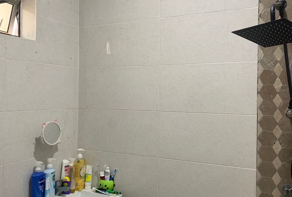 Teres Dua Tingkat Endlot Taman Bahtera Hulu Bernam (10)