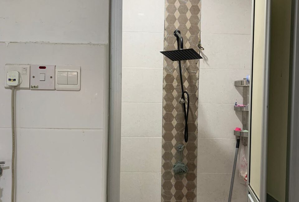 Teres Dua Tingkat Endlot Taman Bahtera Hulu Bernam (12)