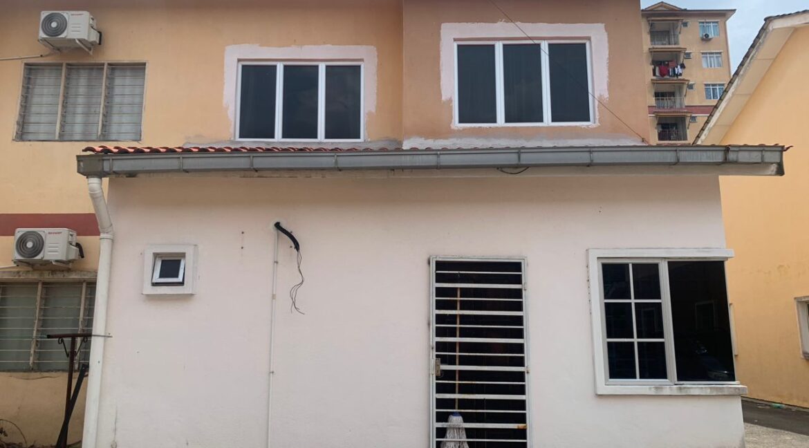 Teres Dua Tingkat Endlot Taman Bahtera Hulu Bernam (2)