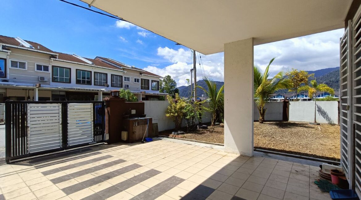 e8b1b0fc-3cda-484f-a837-6399b34d9d66