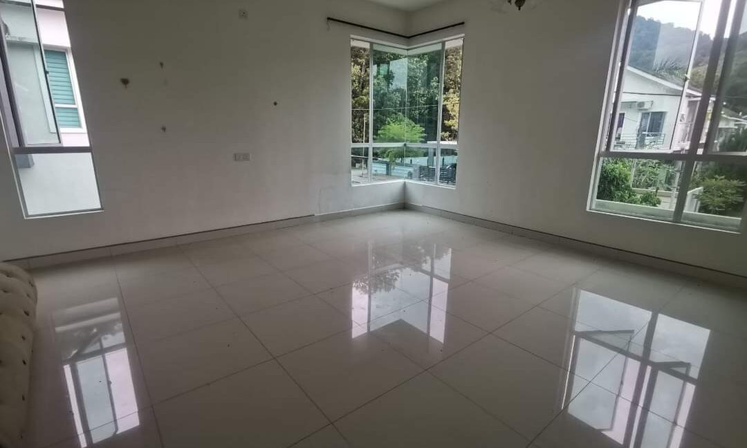 2 Storey House Taman Meru, Ipoh (2)