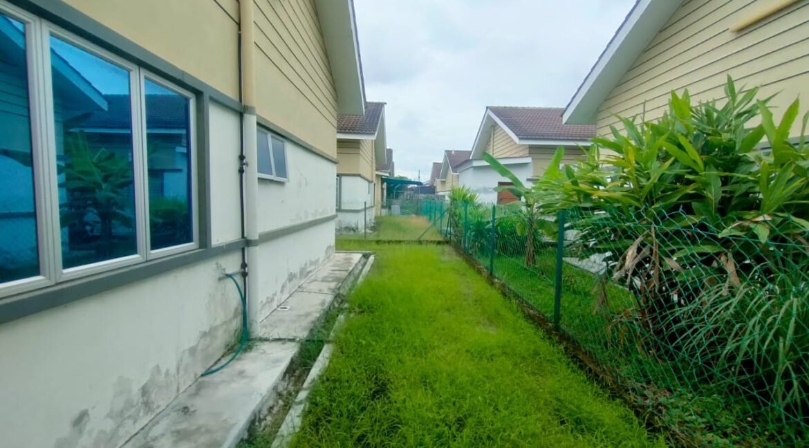 Freehold Corner Lot Banglo Taman Lekir Bestari, Lekir, Perak 17