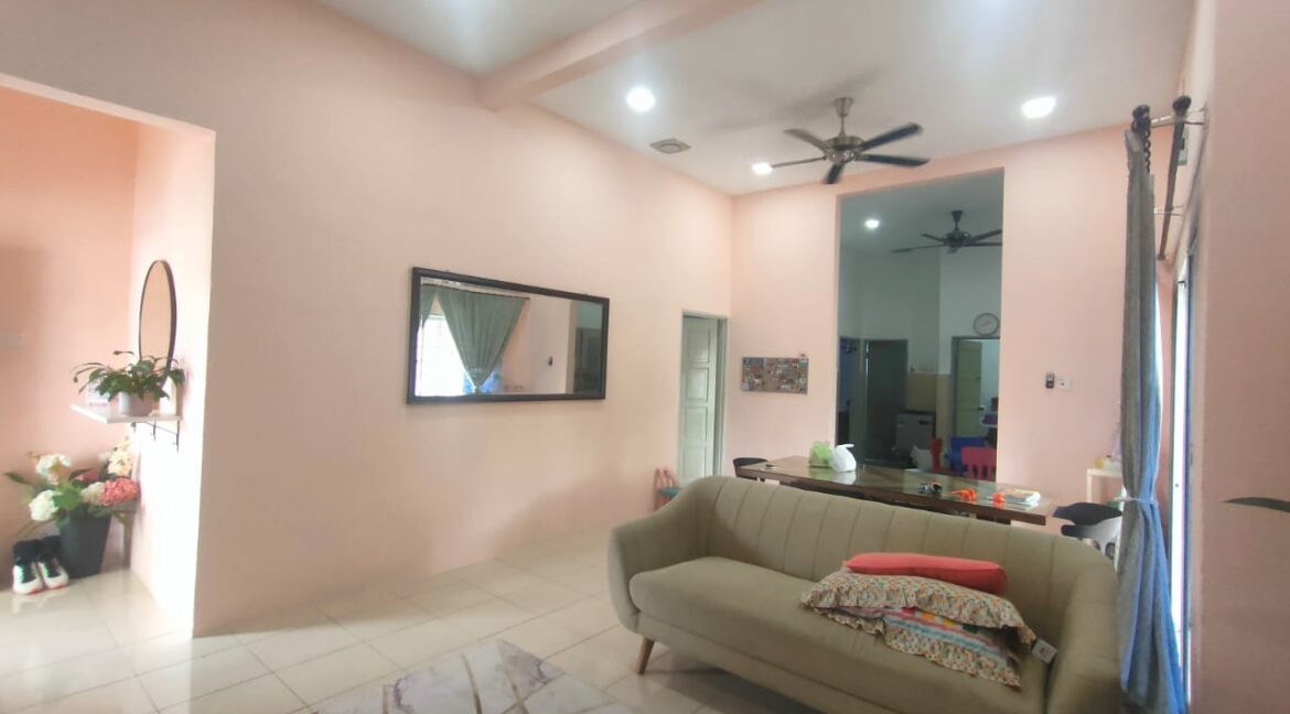 Freehold Corner Lot Banglo Taman Lekir Bestari, Lekir, Perak 8