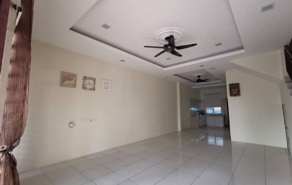 [RENOVATED] Rumah Teres Cantik Dua Tingkat Di Ipoh Perak (3)