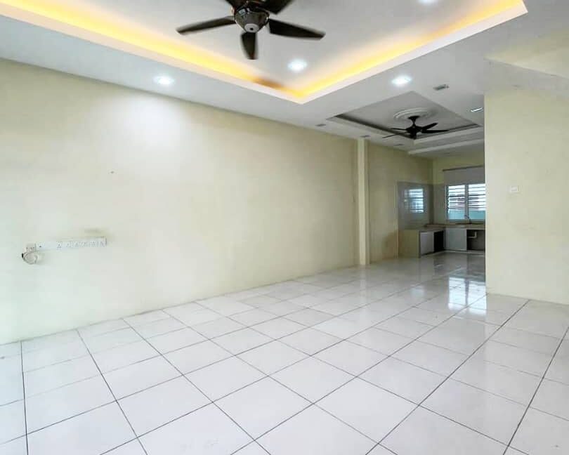 [RENOVATED] Rumah Teres Cantik Dua Tingkat Di Ipoh Perak (4)