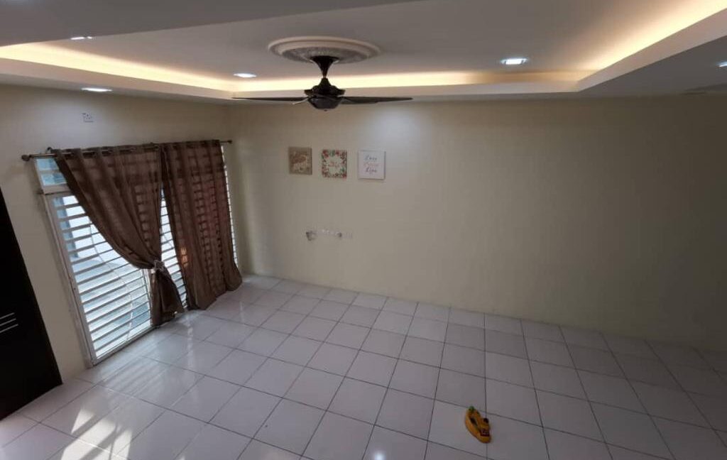 [RENOVATED] Rumah Teres Cantik Dua Tingkat Di Ipoh Perak (5)