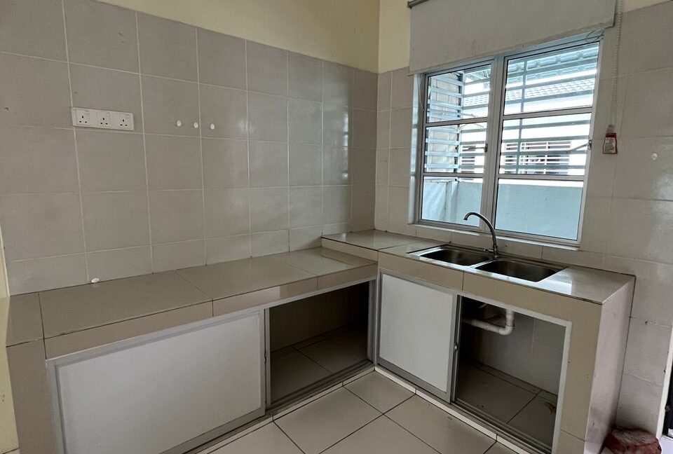 [RENOVATED] Rumah Teres Cantik Dua Tingkat Di Ipoh Perak (6)