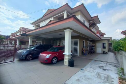 Semi D Cluster Dua Tingkat Depan Tasik Untuk Dijual Di Seri Iskandar