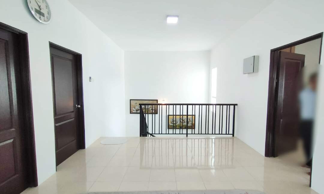 Semi D Dua Tingkat Di Lakeville Seri Iskandar Untuk Dijual (11)