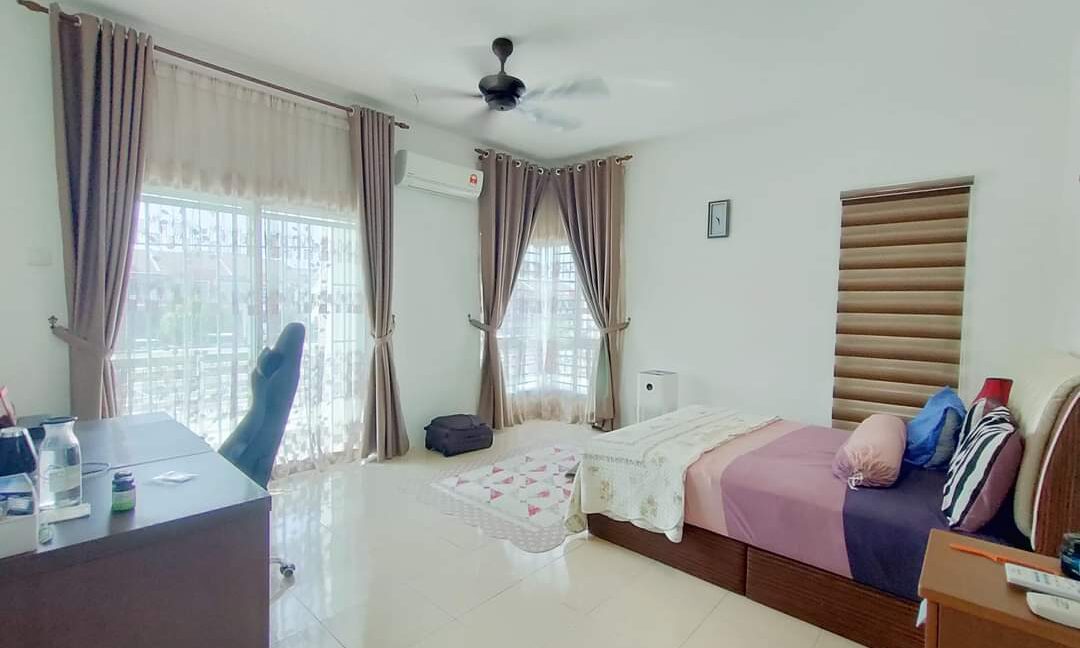 Semi D Dua Tingkat Di Lakeville Seri Iskandar Untuk Dijual (13)
