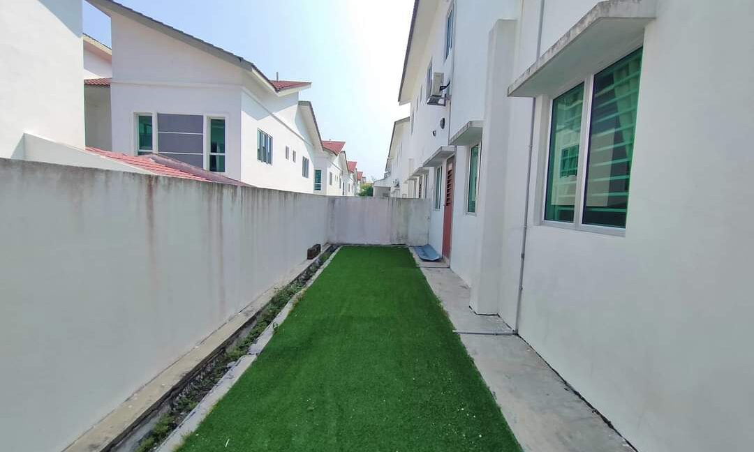 Semi D Dua Tingkat Di Lakeville Seri Iskandar Untuk Dijual (22)
