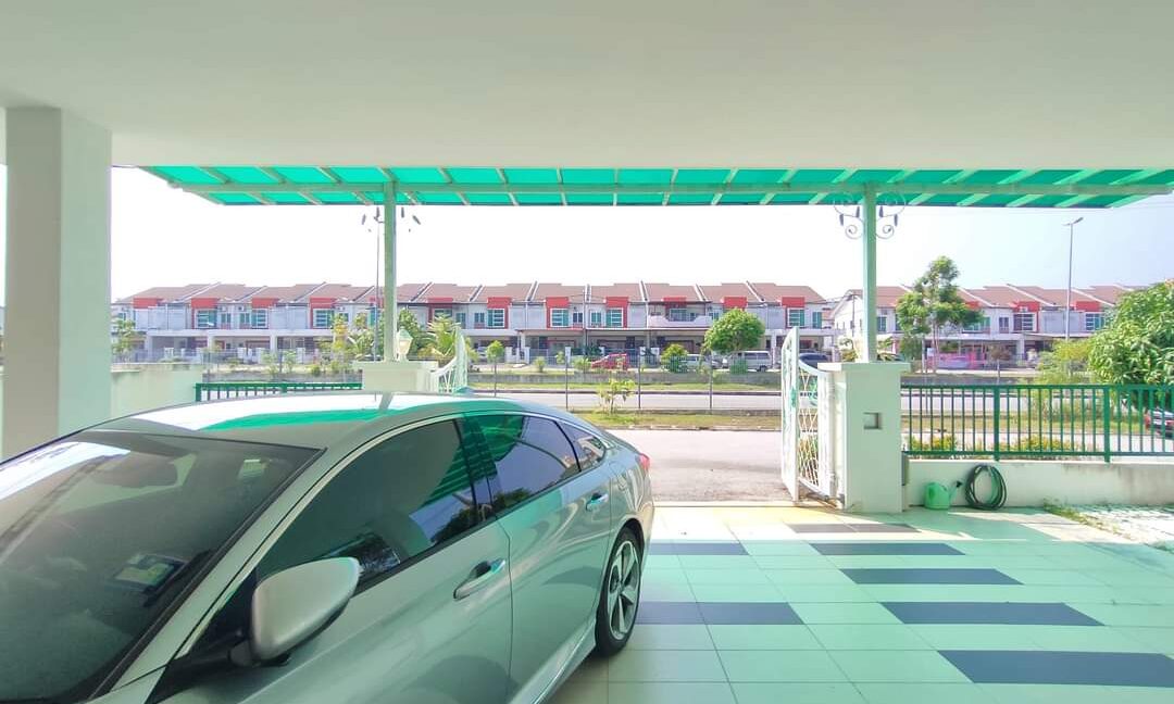 Semi D Dua Tingkat Di Lakeville Seri Iskandar Untuk Dijual (3)