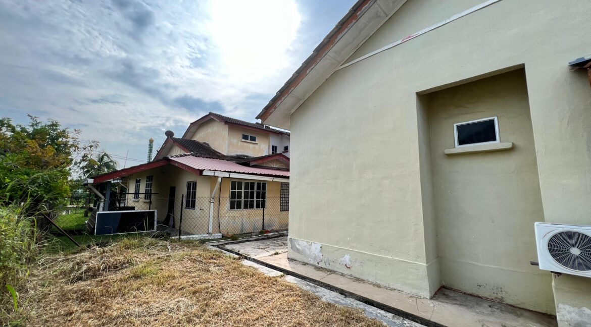 Semi-D Di Fasa 1D2 Seri Manjung Untuk Dijual 10