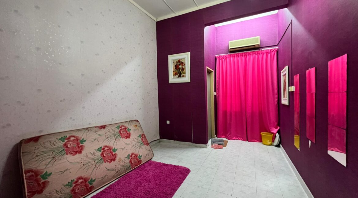 Semi-D Di Fasa 1D2 Seri Manjung Untuk Dijual 16