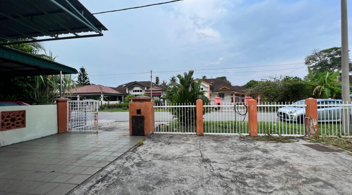 Semi-D Di Fasa 1D2 Seri Manjung Untuk Dijual 5