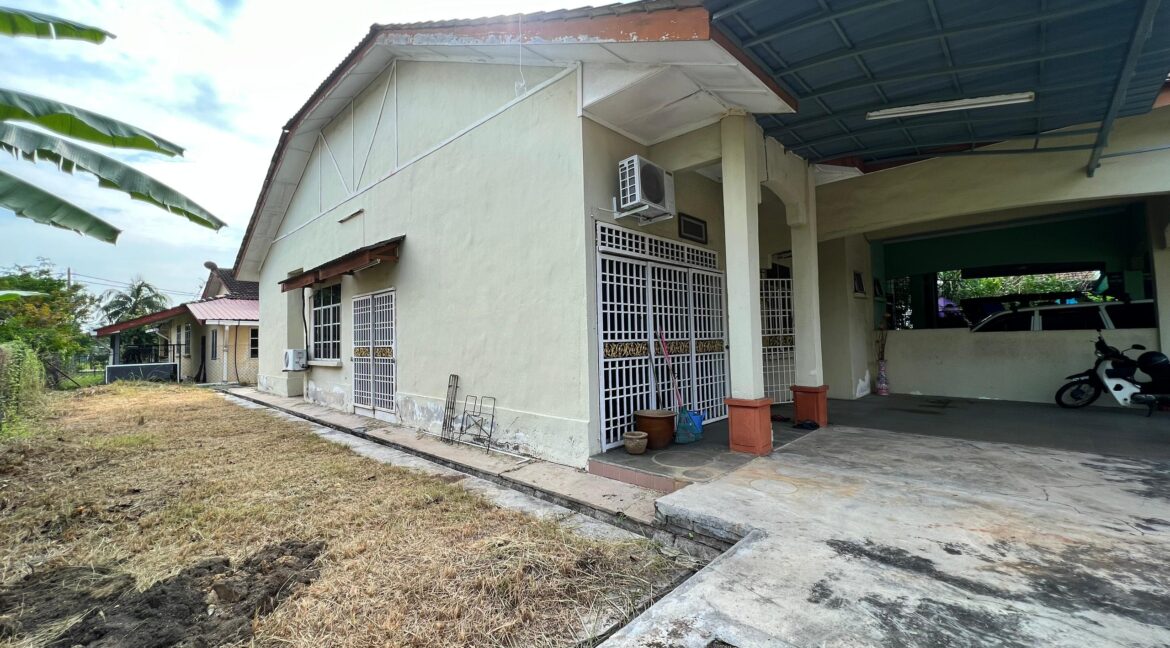 Semi-D Di Fasa 1D2 Seri Manjung Untuk Dijual 7