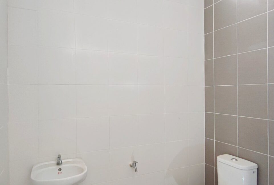 photo_6163297732576524017_y