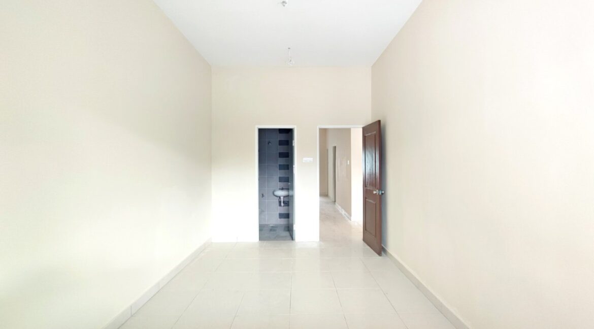 photo_6163297732576524022_y