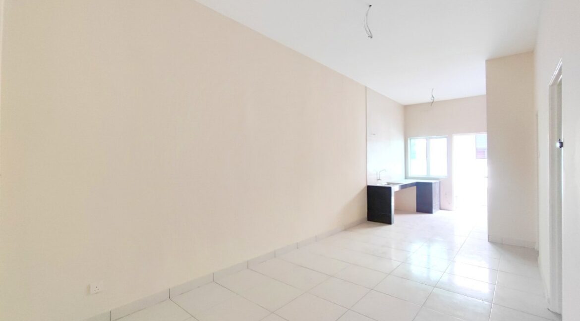 photo_6163297732576524025_y