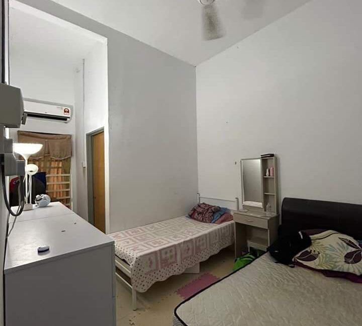 fcbe9ae9-9aa2-4c4d-97e4-9e0eb1b82896