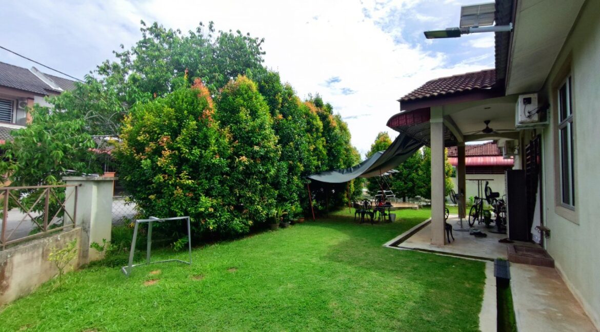 e581c107-e4ec-4617-92dd-ffff3dc40ff4