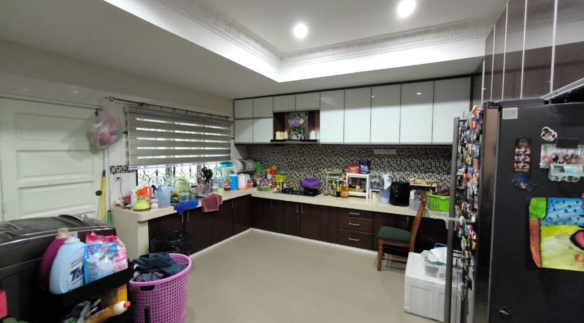 21819a41-e9f5-4011-9304-0379175bd009