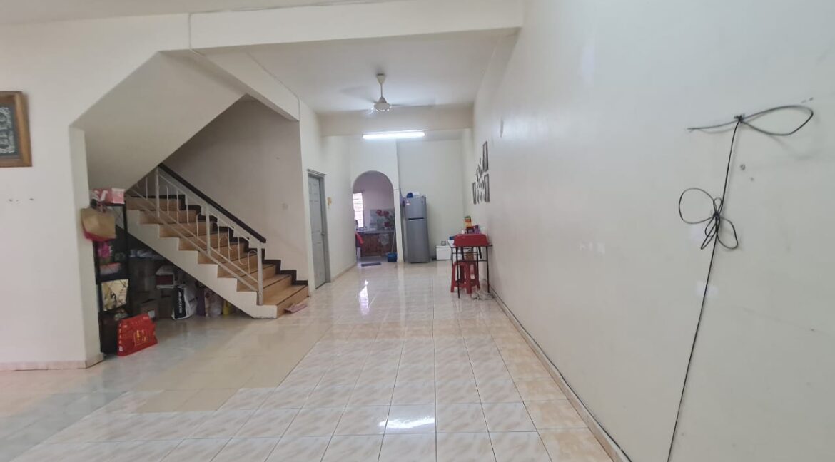 RUMAH-DOUBLE-STOREY-UNTUK-DIJUAL-DI-TAMBUN-PERAK-10
