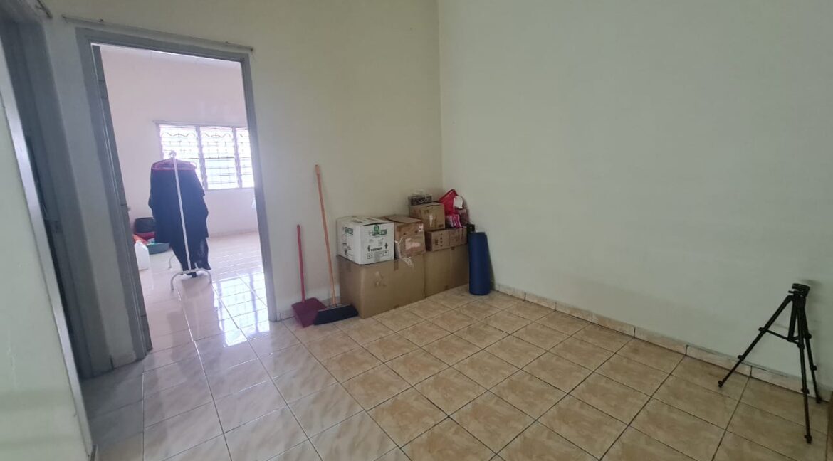 RUMAH-DOUBLE-STOREY-UNTUK-DIJUAL-DI-TAMBUN-PERAK-16