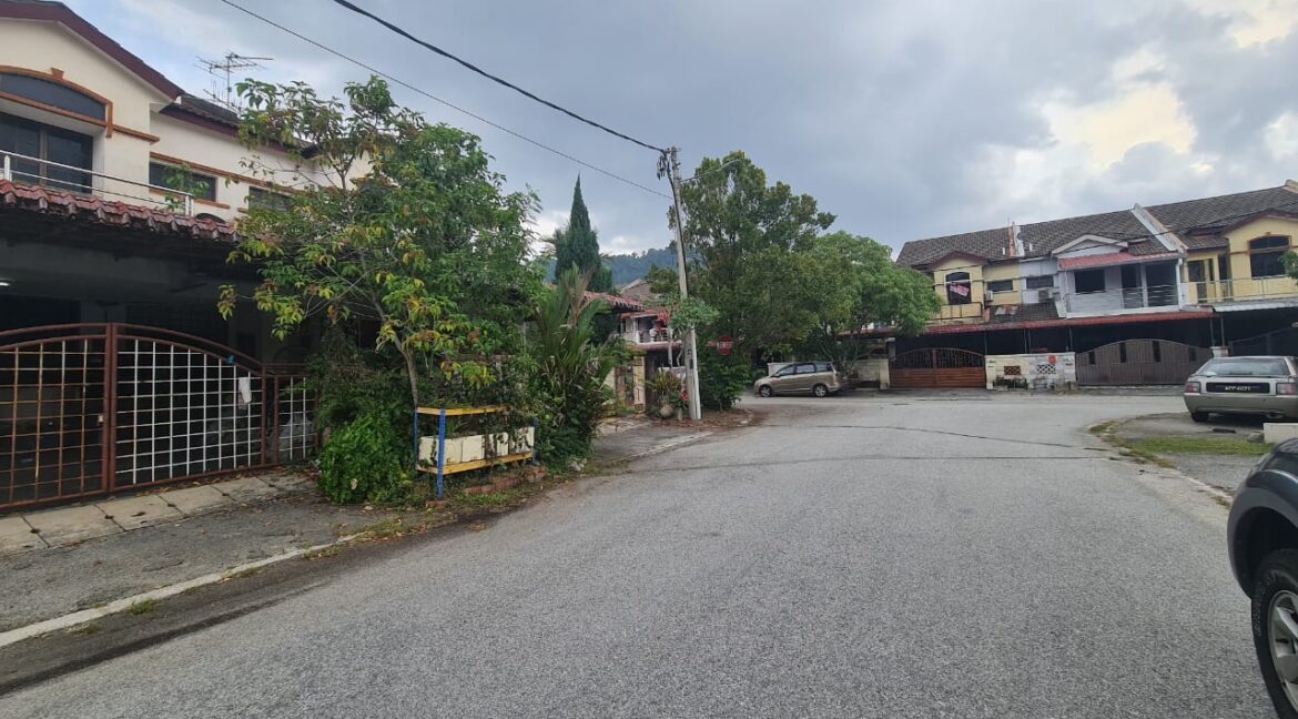 RUMAH-DOUBLE-STOREY-UNTUK-DIJUAL-DI-TAMBUN-PERAK-5
