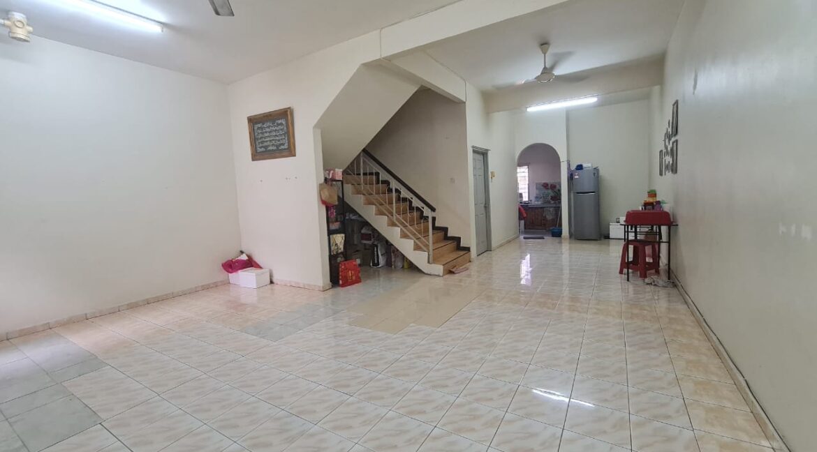 RUMAH-DOUBLE-STOREY-UNTUK-DIJUAL-DI-TAMBUN-PERAK-8