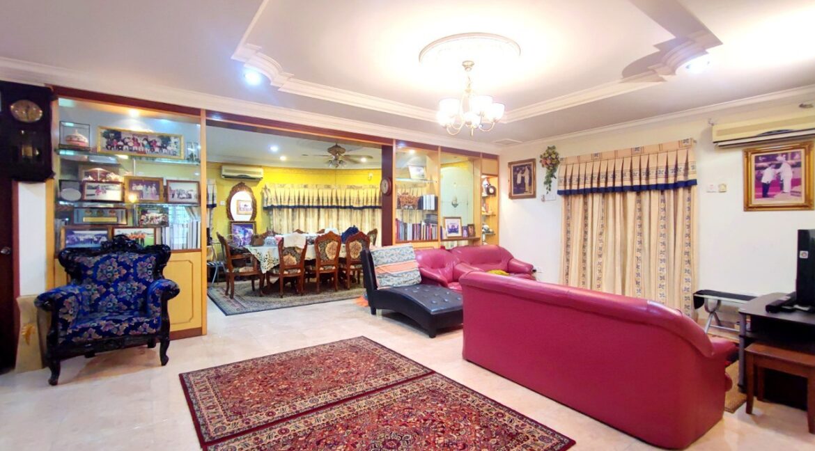 5b49555c-2926-4d26-bb89-162d6fba3a69