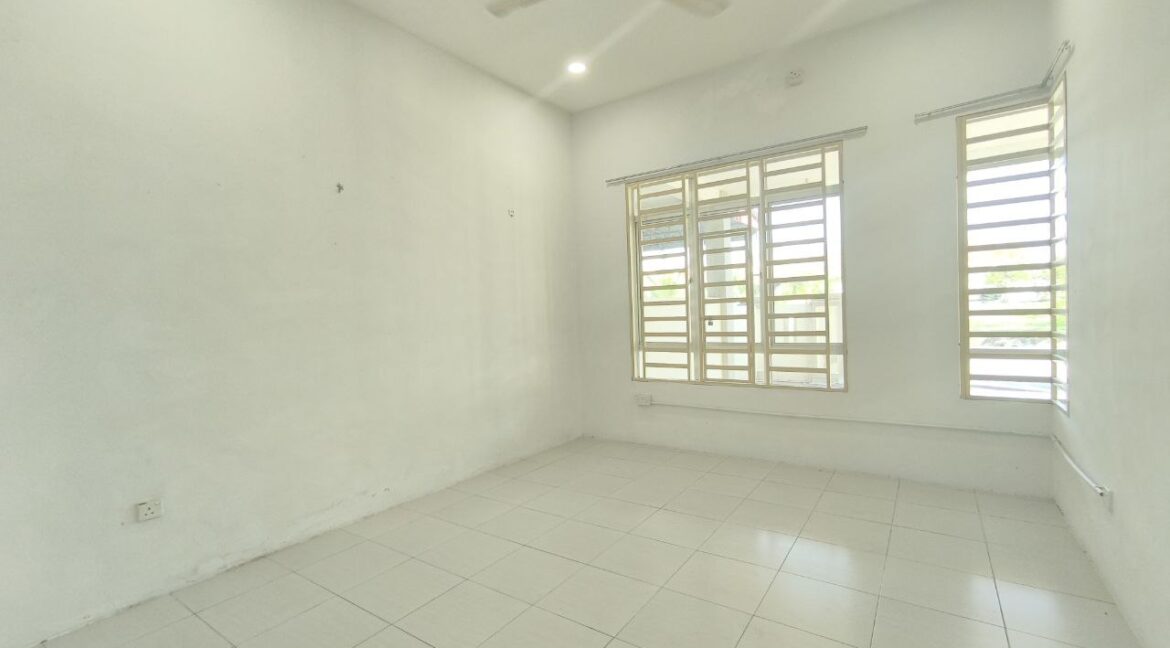 e8678b15-1df5-4821-842d-218a68592e66