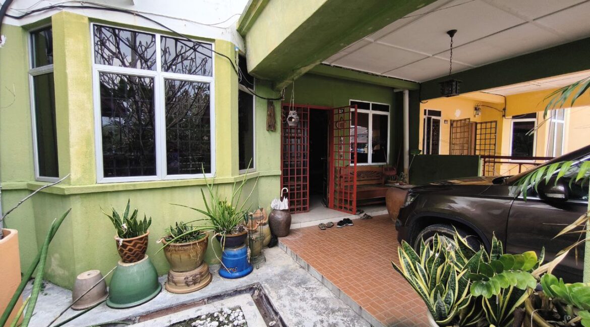 33787539-5e54-43c9-af2a-6b2cf733f5ab