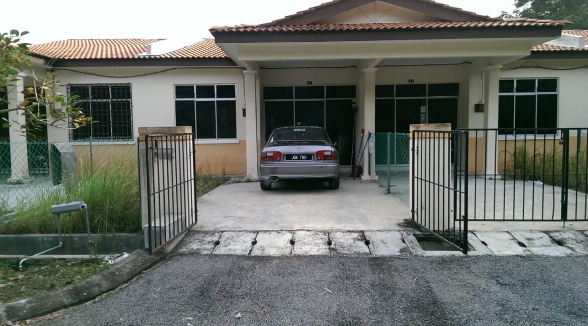 860c62aa-1003-42e2-a6e6-56c0e7c9f48d