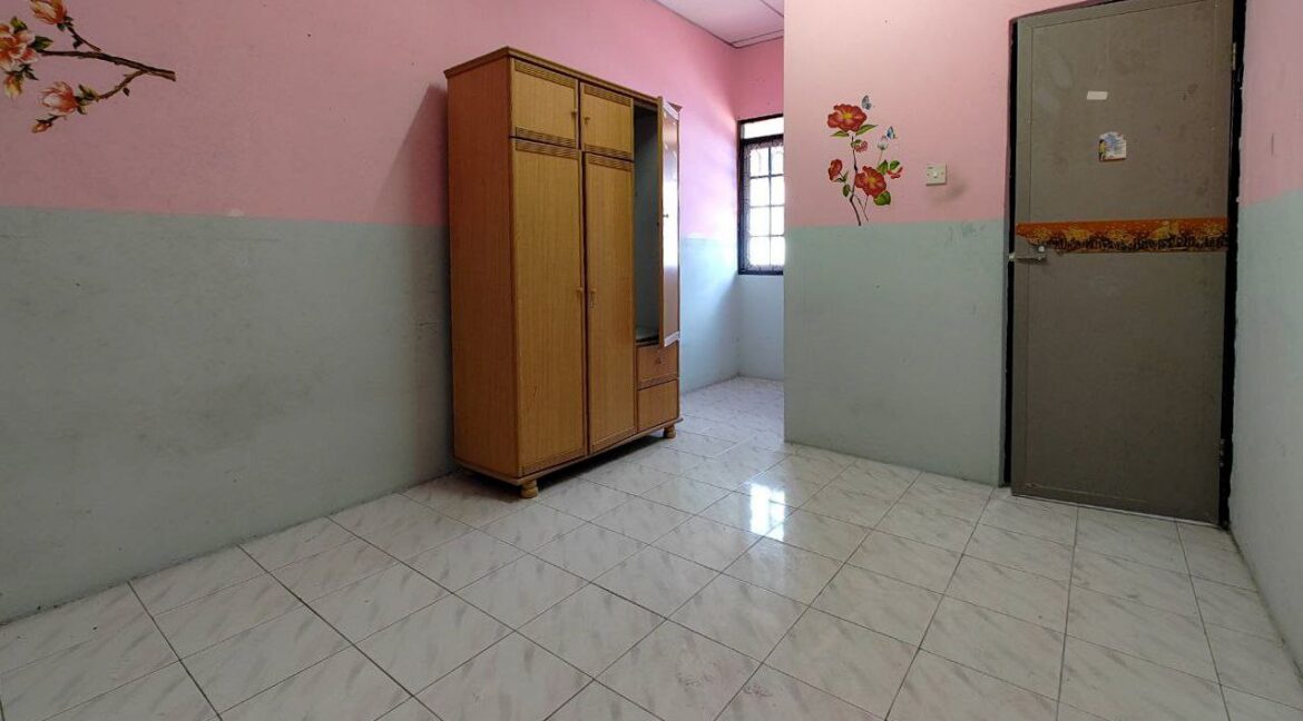 abb111ff-1d5d-4d44-810d-d75fb6b42546