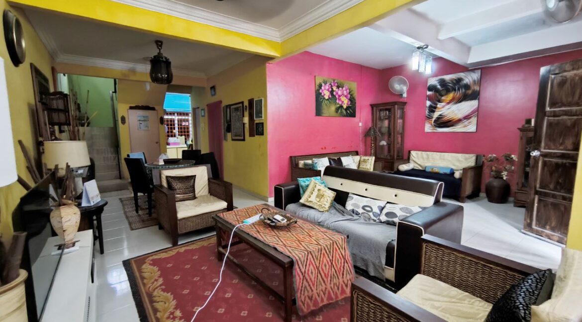 c0a9b8b8-25e2-4e45-82a1-8b9eb4850f23