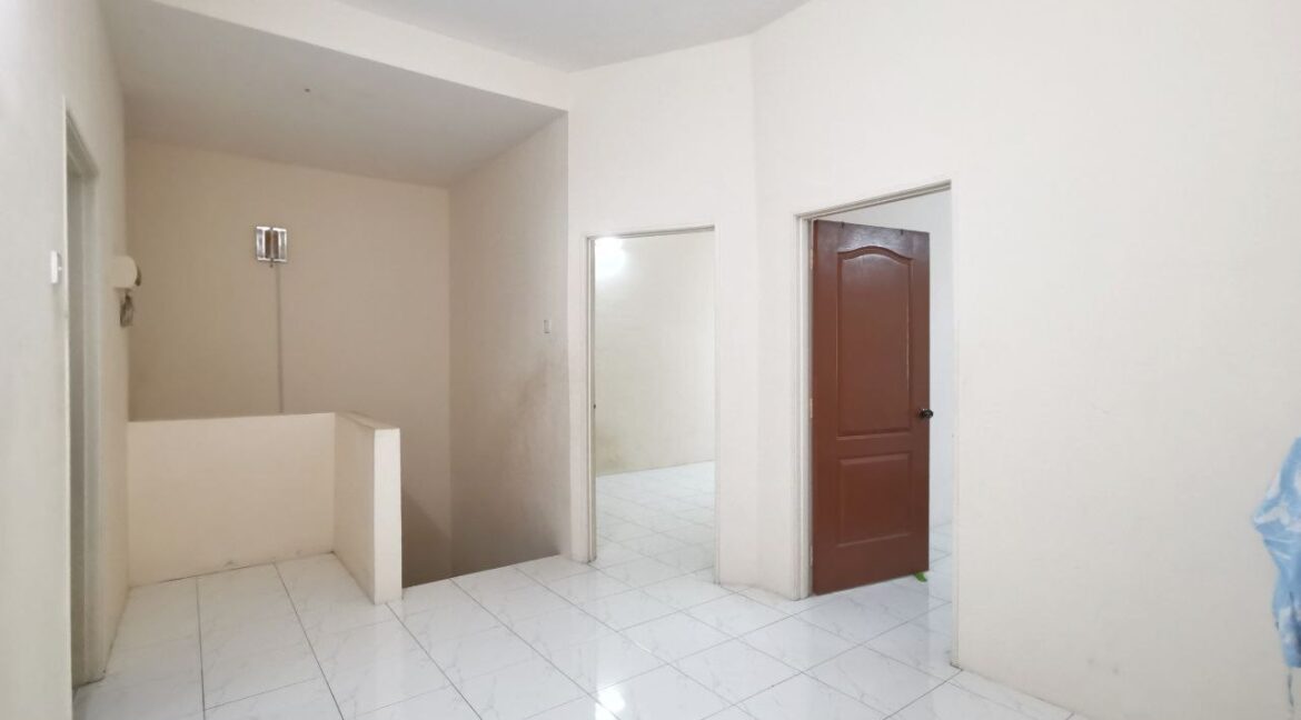 f6207dc8-e4fd-4895-9321-2bfb99da6595