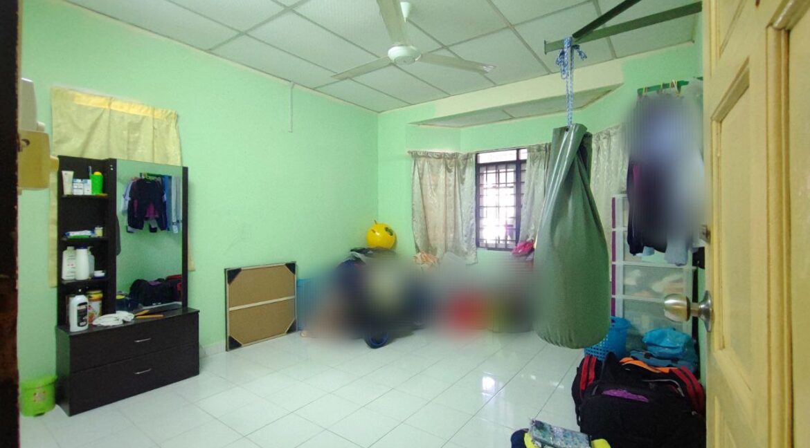 2e355a19-fd8b-4fd9-a5f6-d7a503a9e972