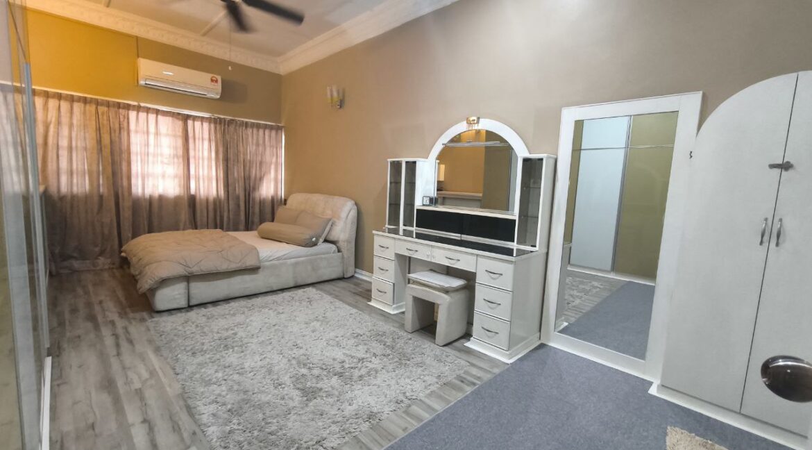 39e2b988-8e4b-4fe0-b82a-6d5ed6b8346c