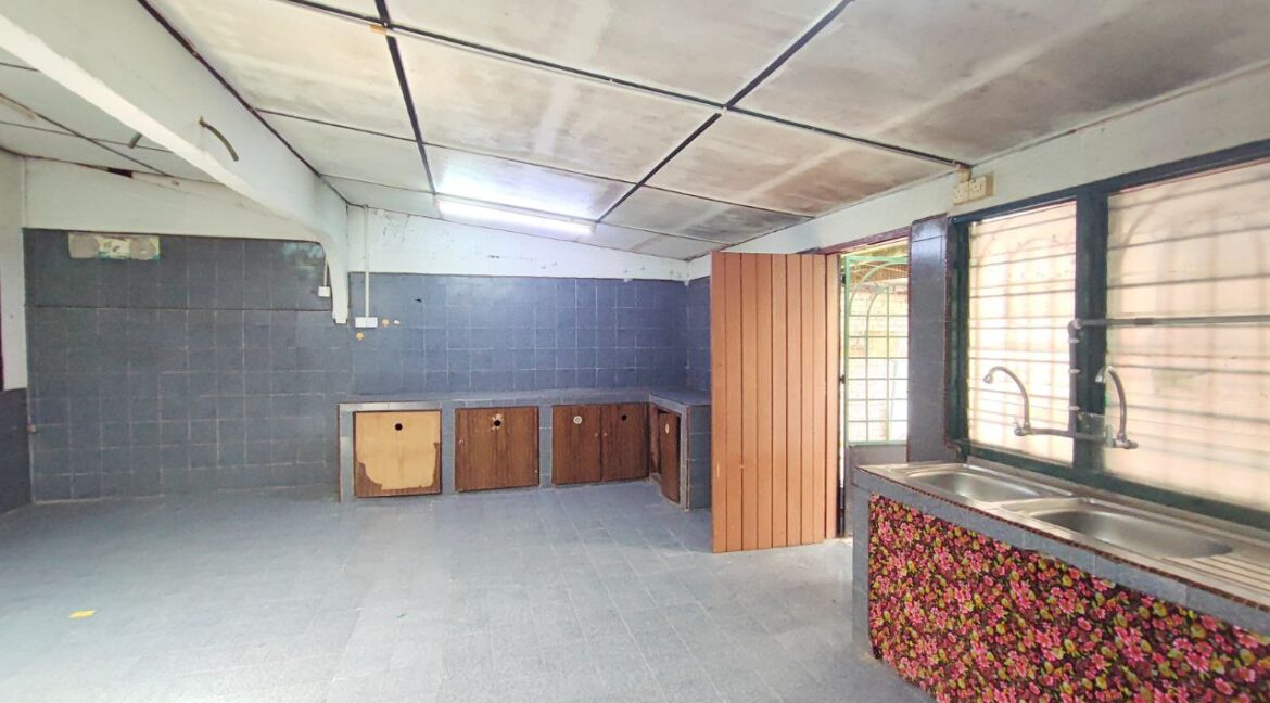 52ab2e23-923f-4ae1-ae62-9cc51e374312