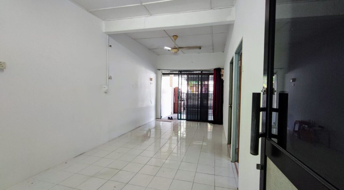 e79259bd-c797-485e-ba17-3e9a2fa6c711