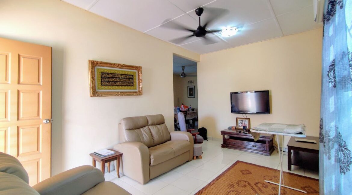 7608cb58-3d7c-4085-aec9-4e6983f1c72f