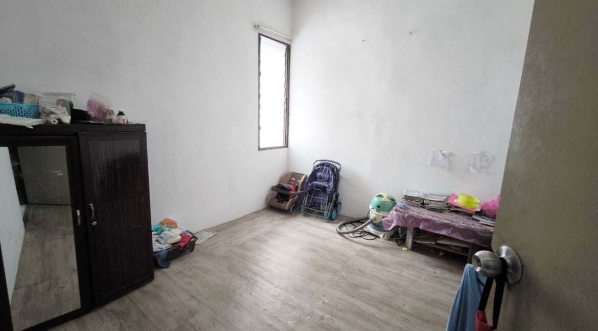 b5a17aab-9a25-40a7-9561-82b9ba277350