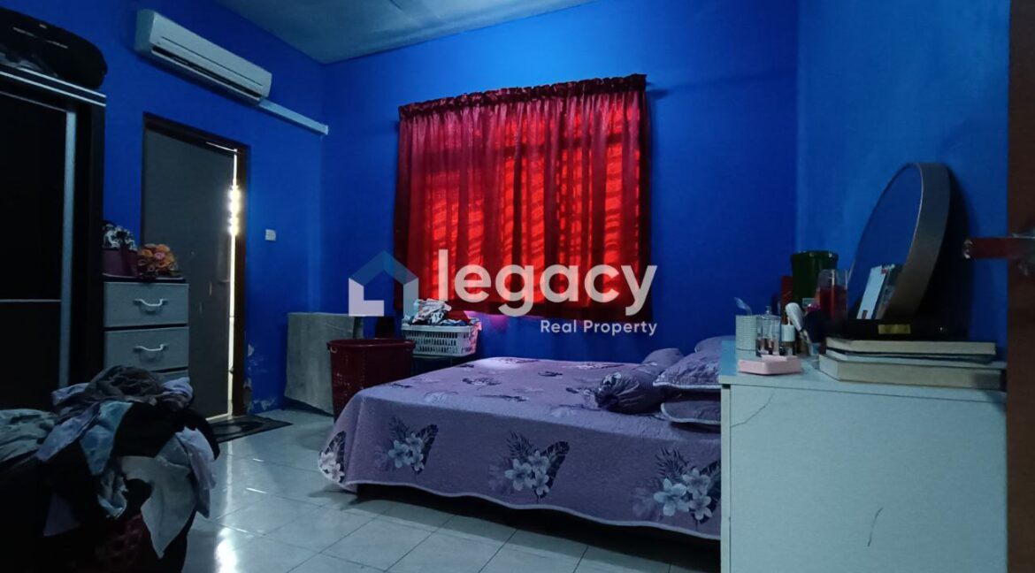 f5919cf5-ae4e-41ee-8155-22f379352bea