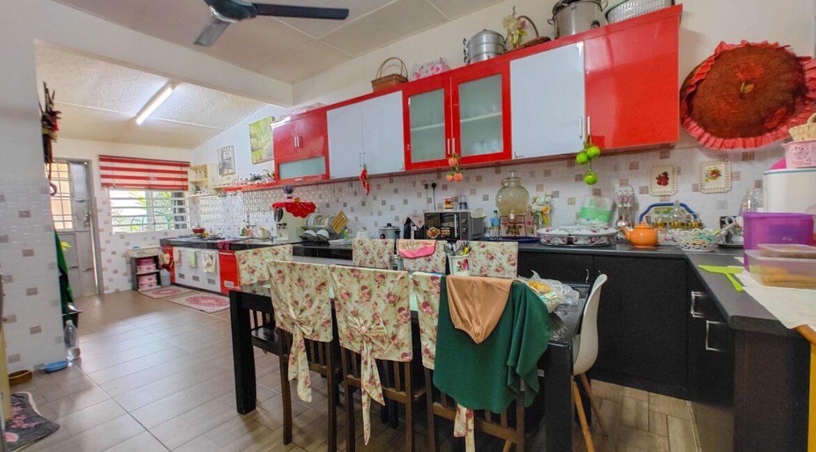 34d6e487-1506-471c-9b67-4356cd0c0c9e