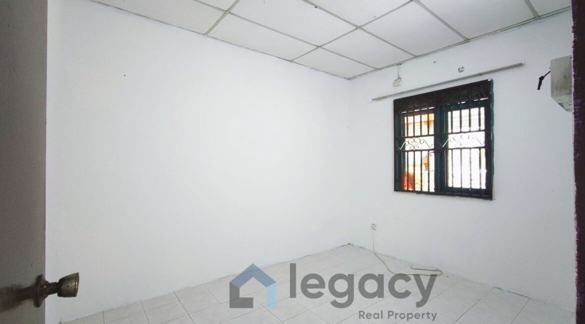 eb380045-8ba6-4ddd-a588-c414247c82da