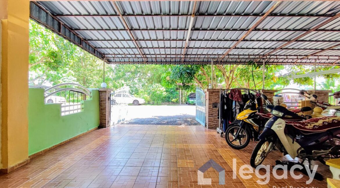 5a57c9b0-61c5-4338-b0e8-44a8cbed2981