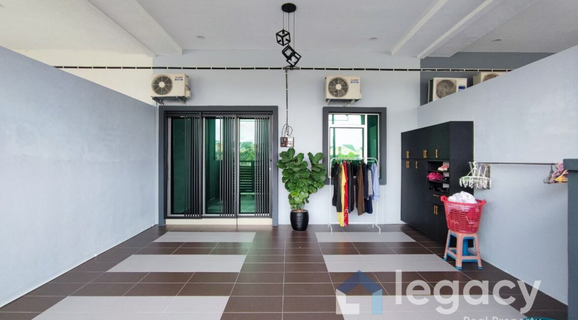 8a3e3dea-dcef-46ce-a9ca-2a61423f42b2