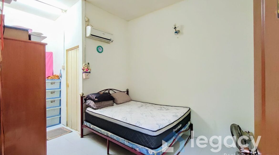 a52f56bc-b548-4521-83ee-e43d59b8ad03