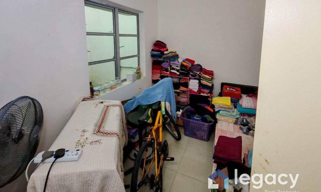 ac2fca12-0cf3-4b5e-aa13-1c0b9a15f973